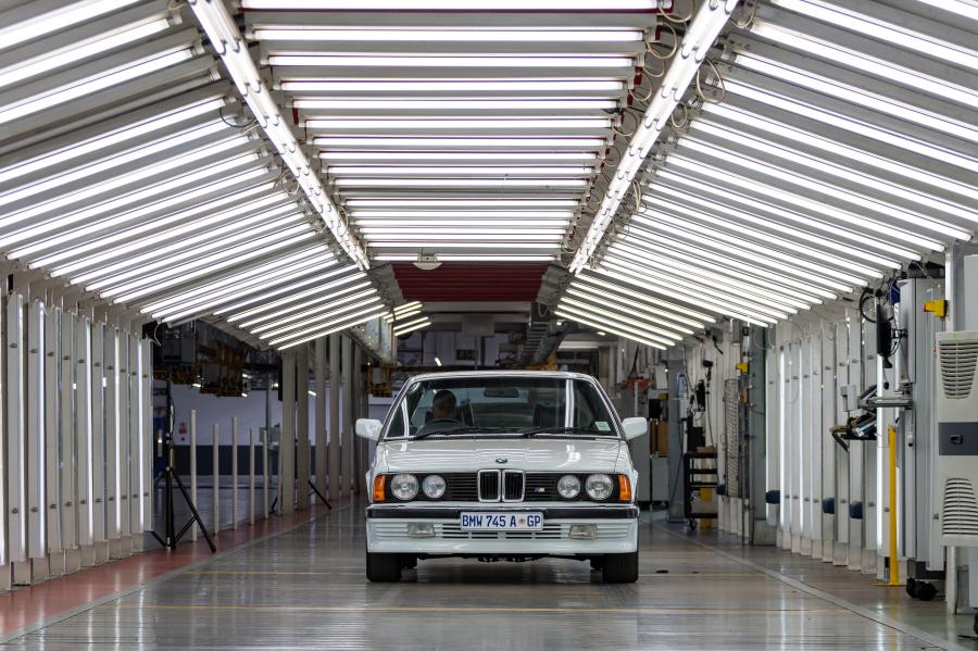 Детали создания BMW 530 MLE (E12) 1976 года  (ZA) (фото 56 из 95)